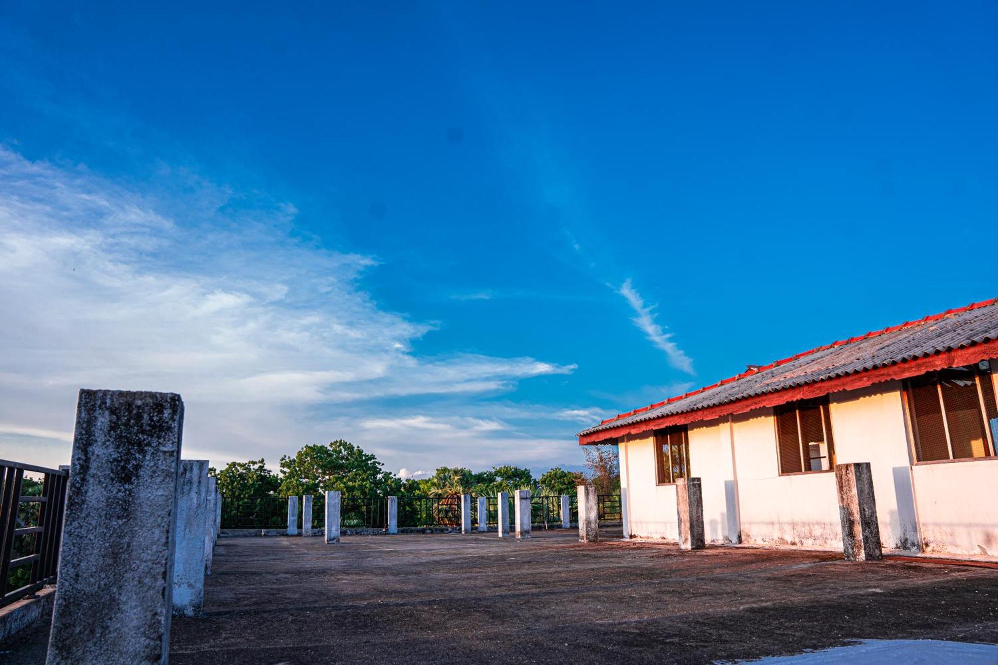 Hotel Theevanni Inn Trincomalee Buitenkant foto