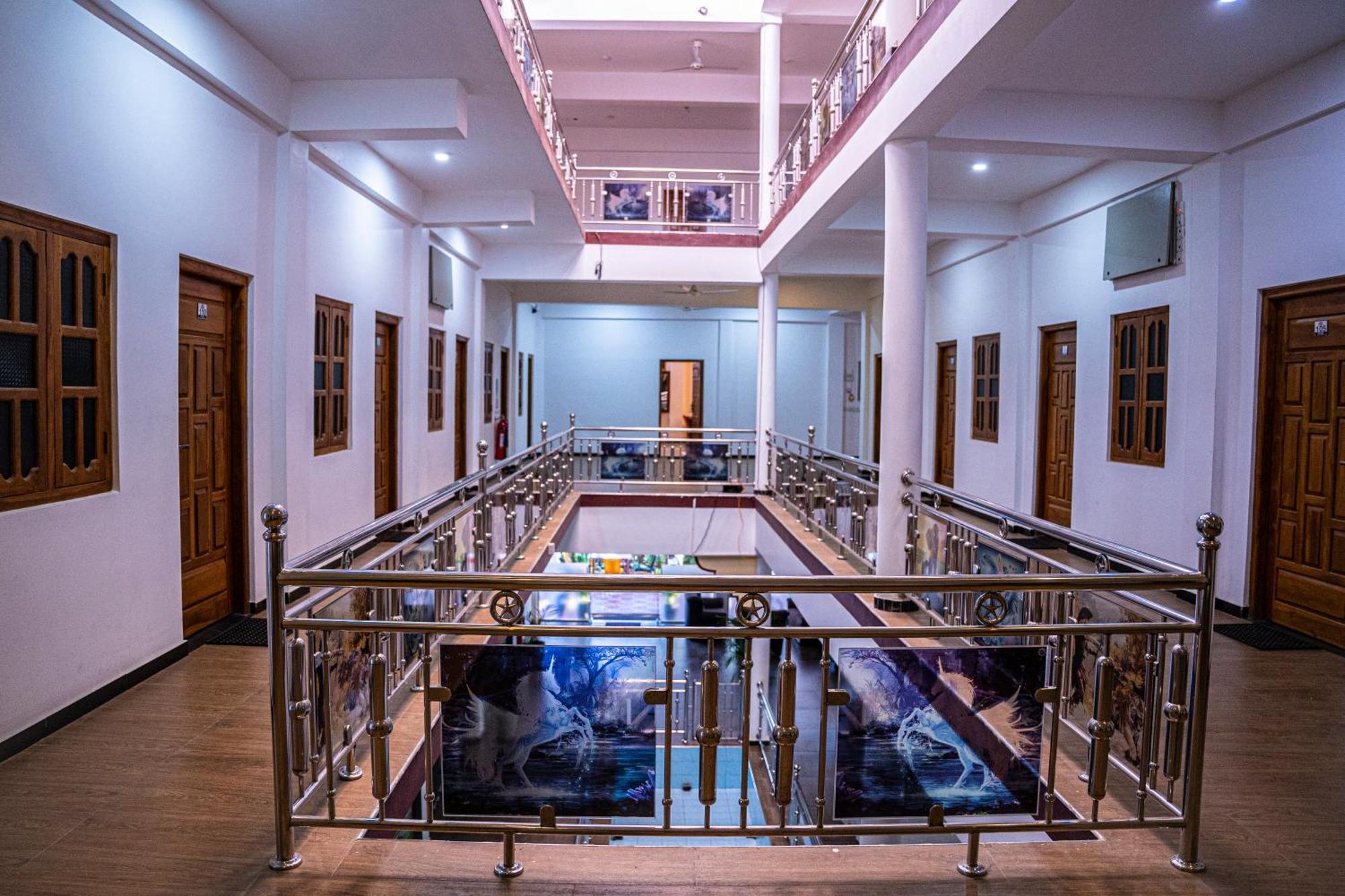Hotel Theevanni Inn Trincomalee Buitenkant foto
